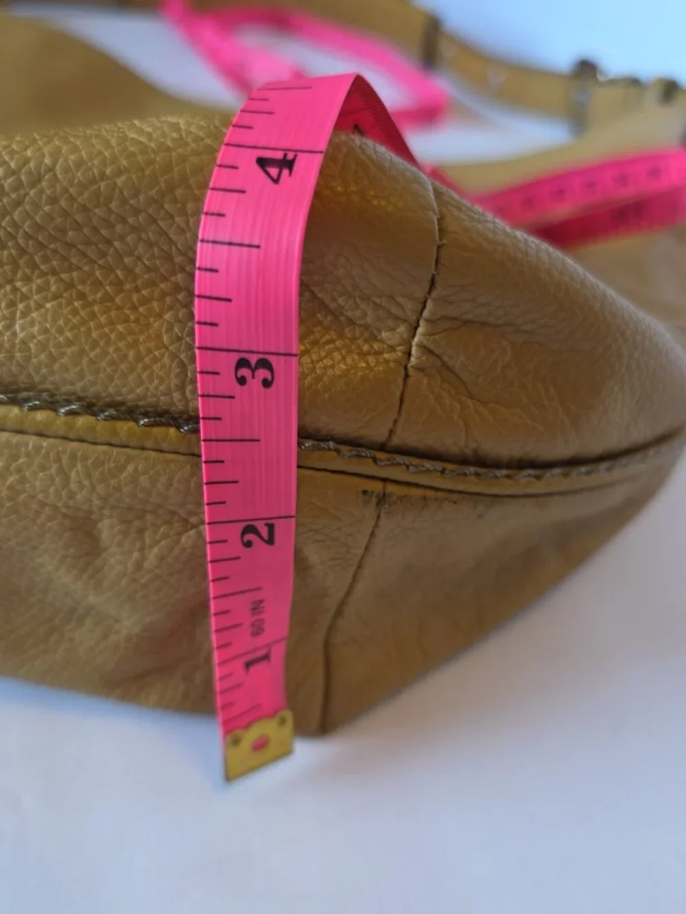 Tignanello Pebbled Leather Hobo Shoulder Bag Tan Adjustable Strap